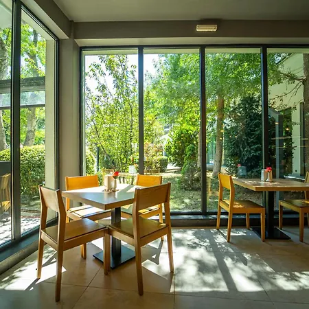 Hotel Hvd Club Bor Ultra - Private & Free Parking 4*