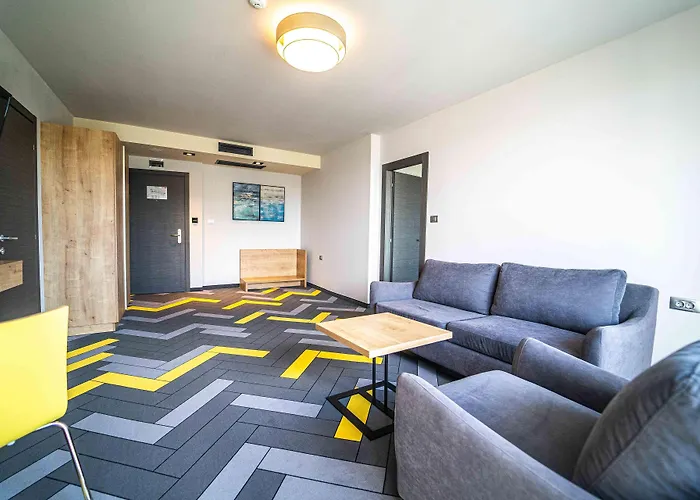 Hvd Club Bor Ultra - Private & Free Parking