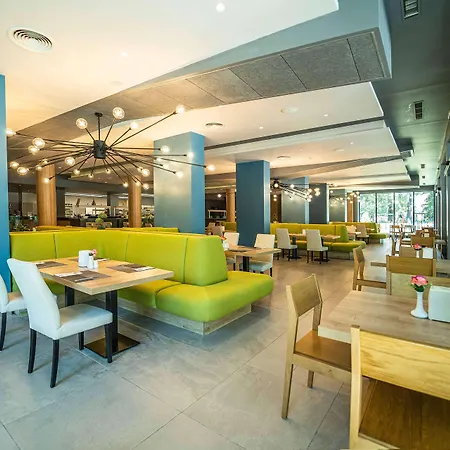 Hvd Club Bor Ultra - Private & Free Parking Hotel