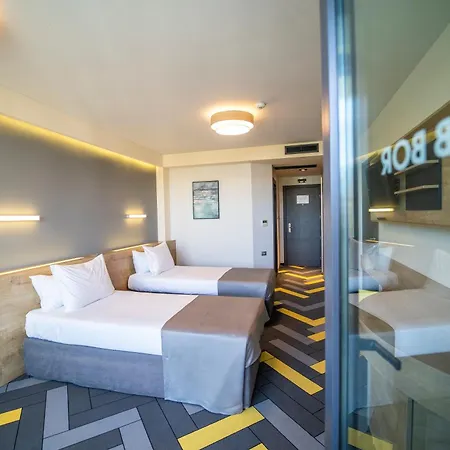 Hvd Club Bor Ultra - Private & Free Parking Ξενοδοχείο