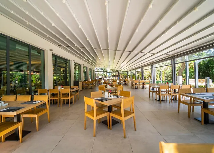 Ξενοδοχείο Hvd Club Bor Ultra - Private & Free Parking 4*