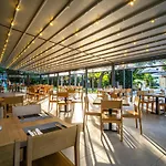 Хотел Hvd Club Bor Ultra - Private & Free Parking 4*