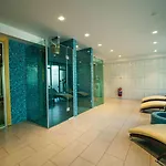Hvd Club Bor Ultra - Private & Free Parking Хотел