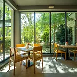 Хотел Hvd Club Bor Ultra - Private & Free Parking 4*