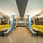 Hvd Club Bor Ultra - Private & Free Parking Хотел