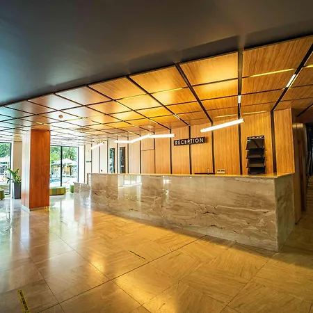 Hvd Club Bor Ultra - Private & Free Parking فندق ساني بيتش