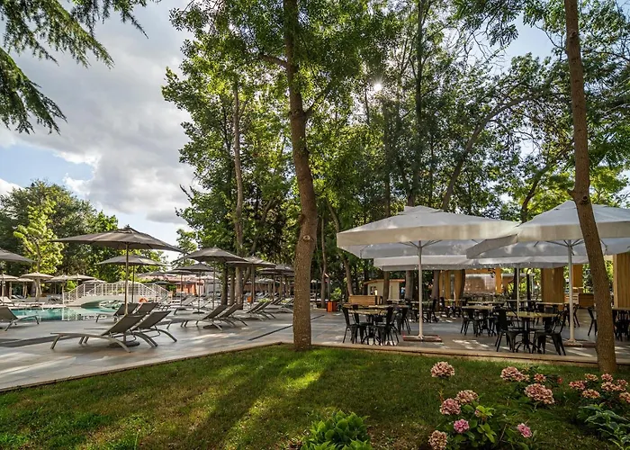 Hotel Hvd Club Bor Ultra - Private & Free Parking 4*
